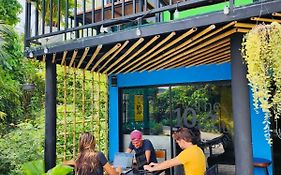 The 10 Club Hostel